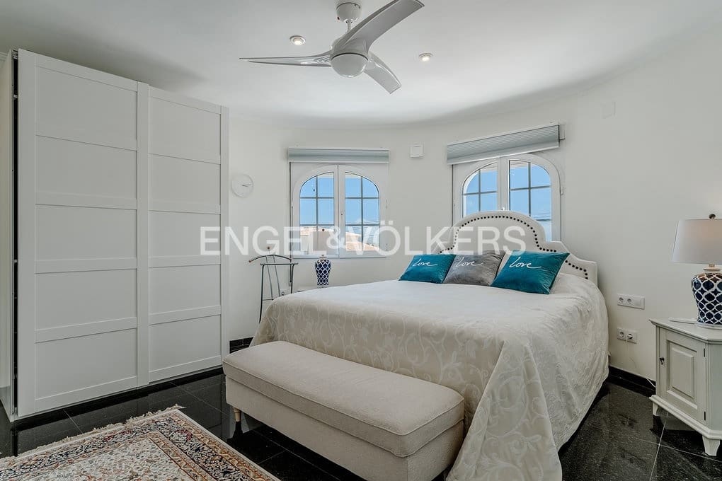 4 slaapkamer Villa te koop in Moraira met zwembad garage - € 1.190.000 (Ref: 9810864)