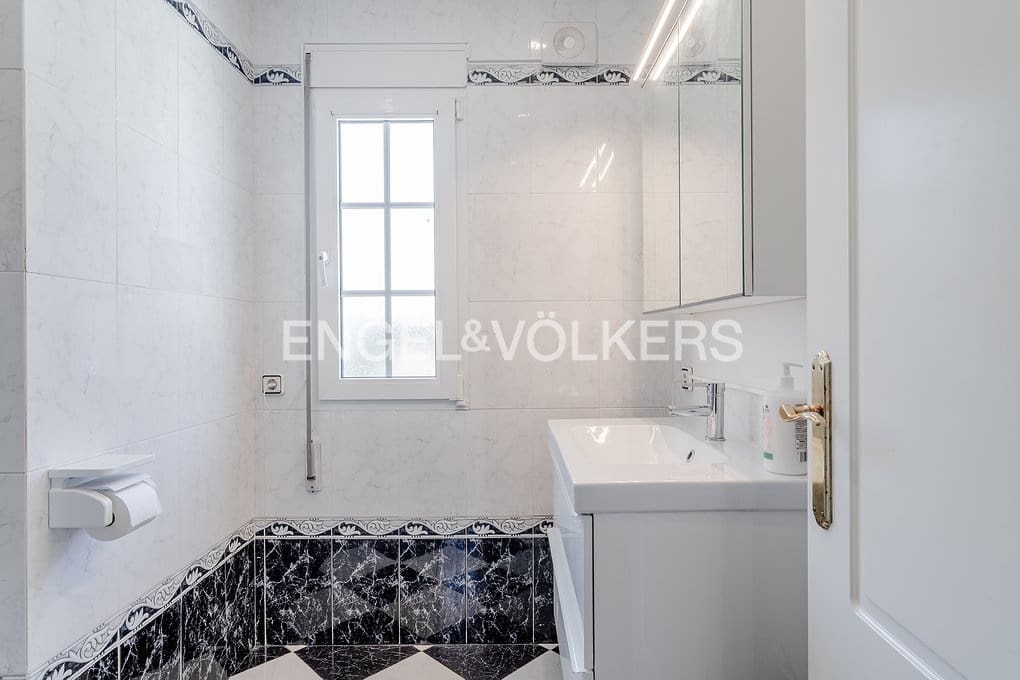 4 slaapkamer Villa te koop in Moraira met zwembad garage - € 1.190.000 (Ref: 9810864)