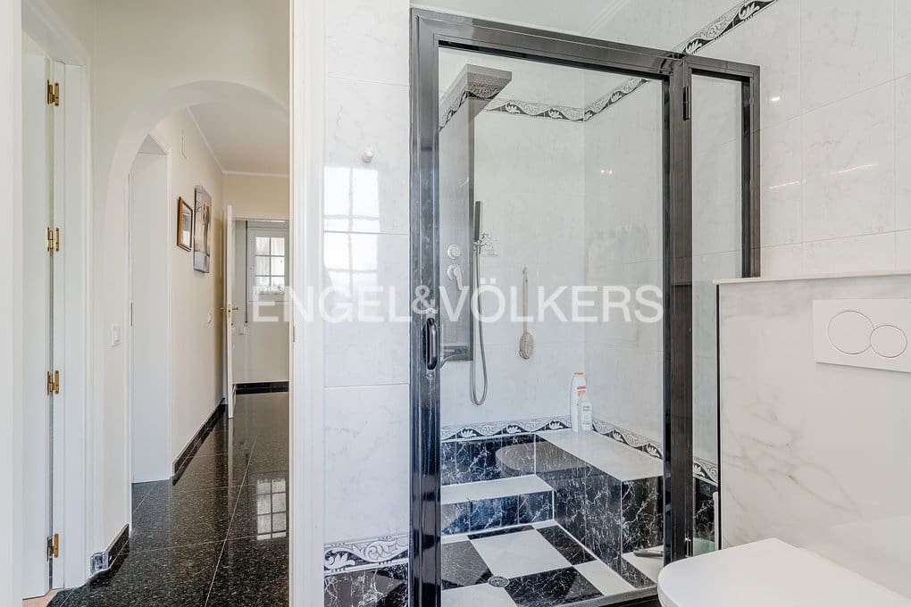 4 slaapkamer Villa te koop in Moraira met zwembad garage - € 1.190.000 (Ref: 9810864)