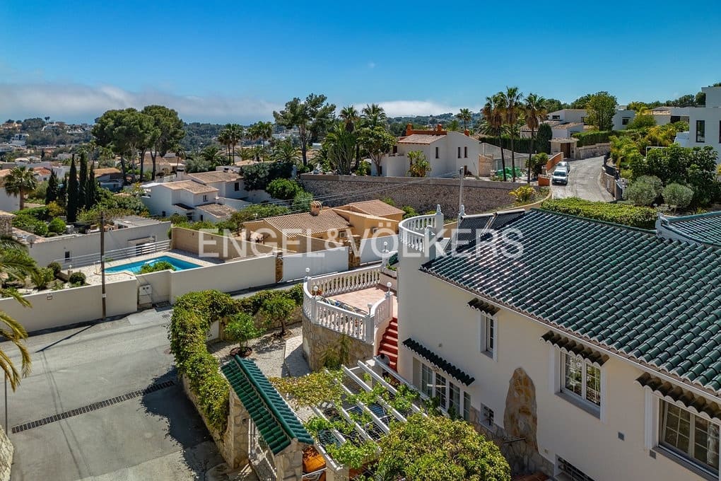 4 slaapkamer Villa te koop in Moraira met zwembad garage - € 1.190.000 (Ref: 9810864)
