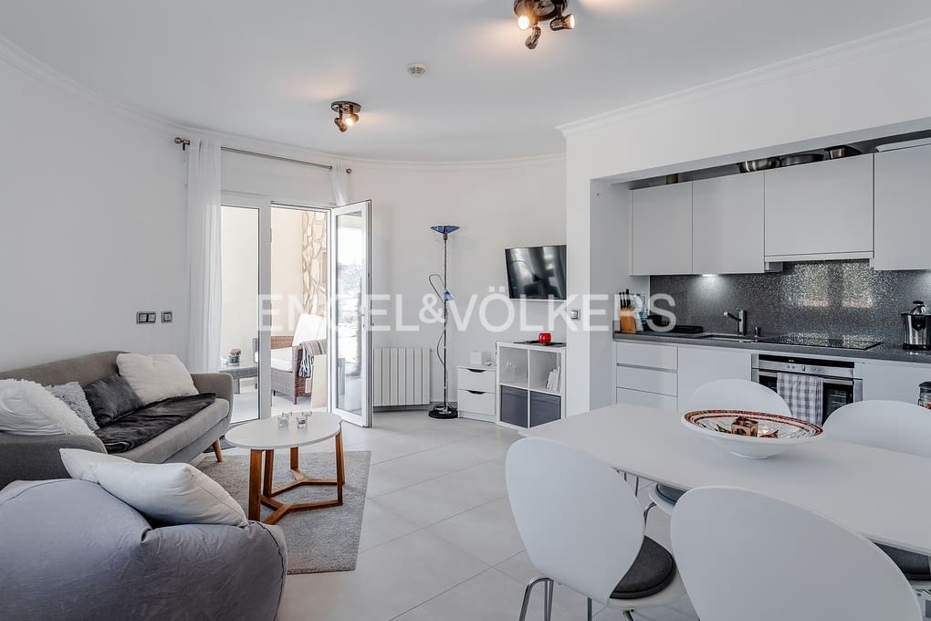4 bedroom Villa for sale in Moraira with pool garage - € 1,850,000 (Ref: 9818873)