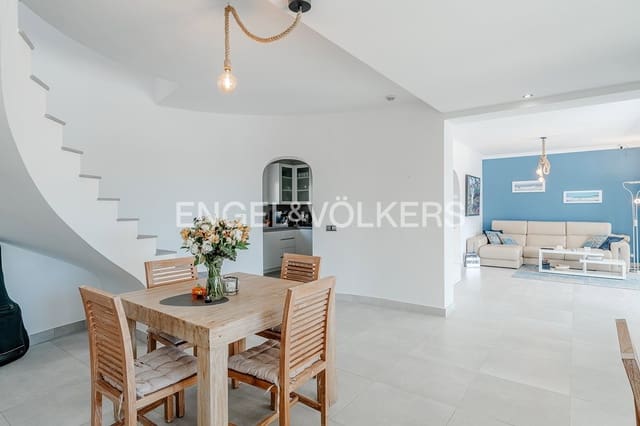 4 makuuhuone Huvila myytävänä paikassa El Portet - Pla de Mar, Teulada-Moraira mukana uima-altaan 
autotalli - 1 780 000 € (Ref: 9818873)