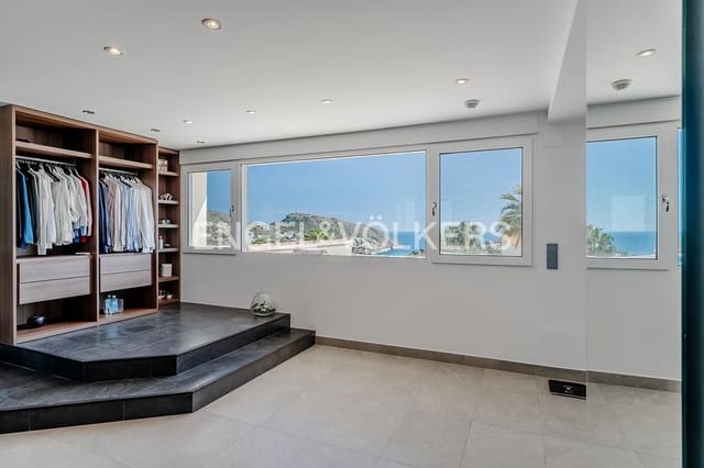 4 makuuhuone Huvila myytävänä paikassa El Portet - Pla de Mar, Teulada-Moraira mukana uima-altaan 
autotalli - 1 780 000 € (Ref: 9818873)