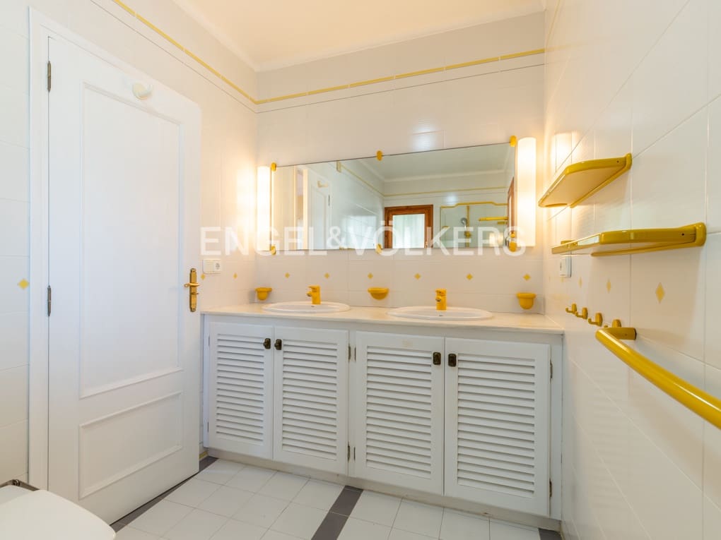 5 soverom Villa til salgs i Moraira med svømmebasseng garasje - € 3 550 000 (Ref: 9838466)