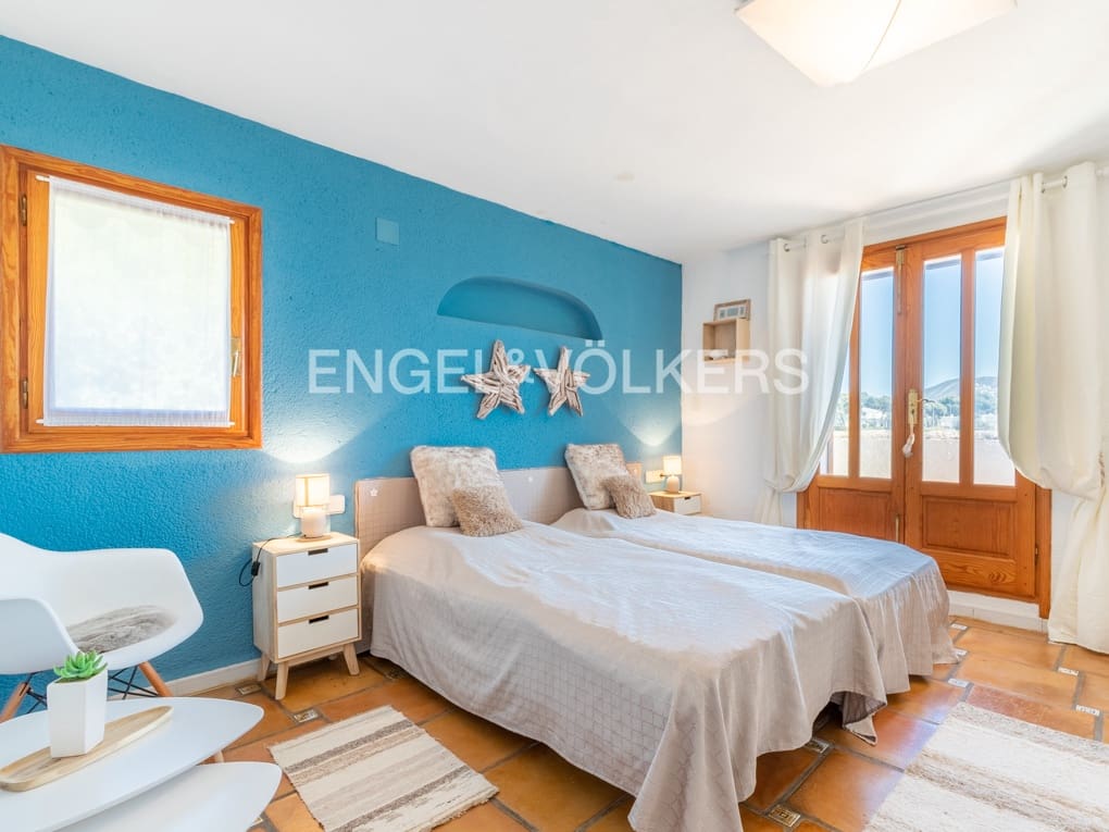 5 soverom Villa til salgs i Moraira med svømmebasseng garasje - € 3 550 000 (Ref: 9838466)