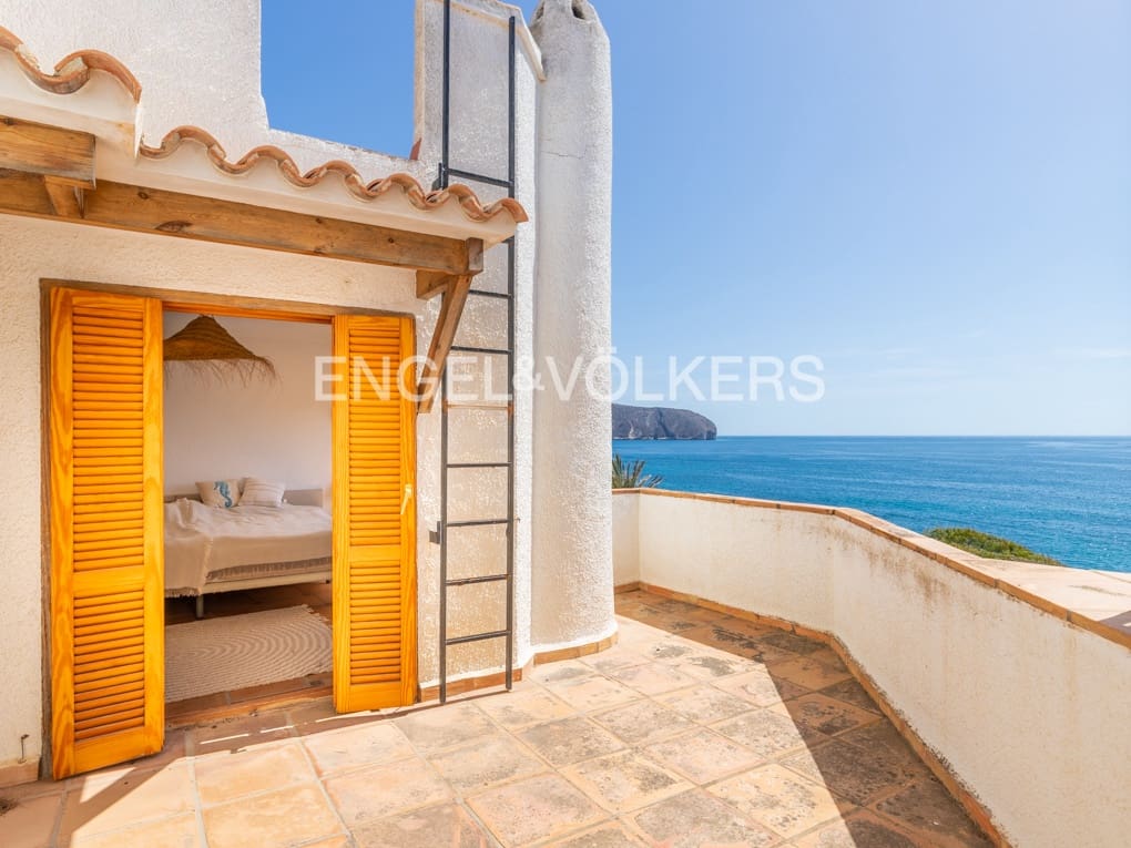 5 soverom Villa til salgs i Moraira med svømmebasseng garasje - € 3 550 000 (Ref: 9838466)