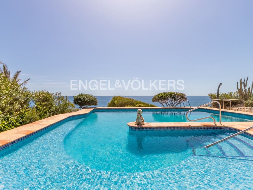 5 soverom Villa til salgs i Moraira med svømmebasseng garasje - € 3 550 000 (Ref: 9838466)
