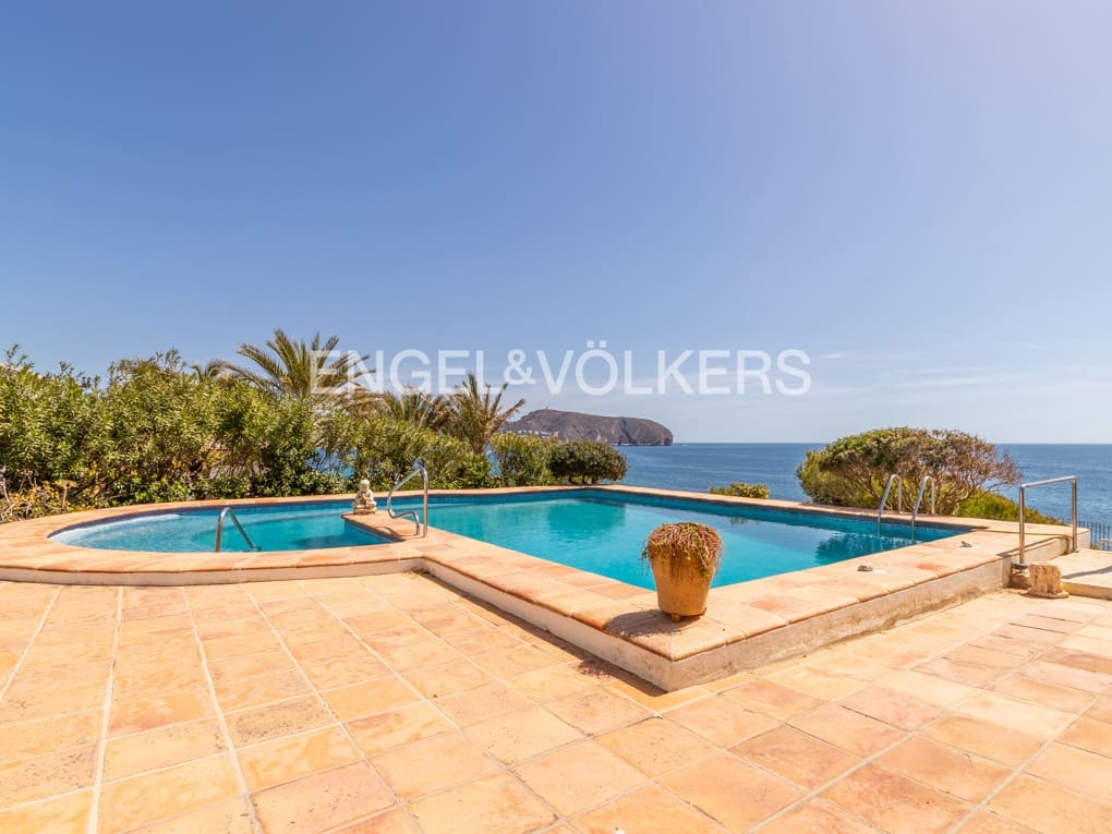 5 soverom Villa til salgs i Moraira med svømmebasseng garasje - € 3 550 000 (Ref: 9838466)