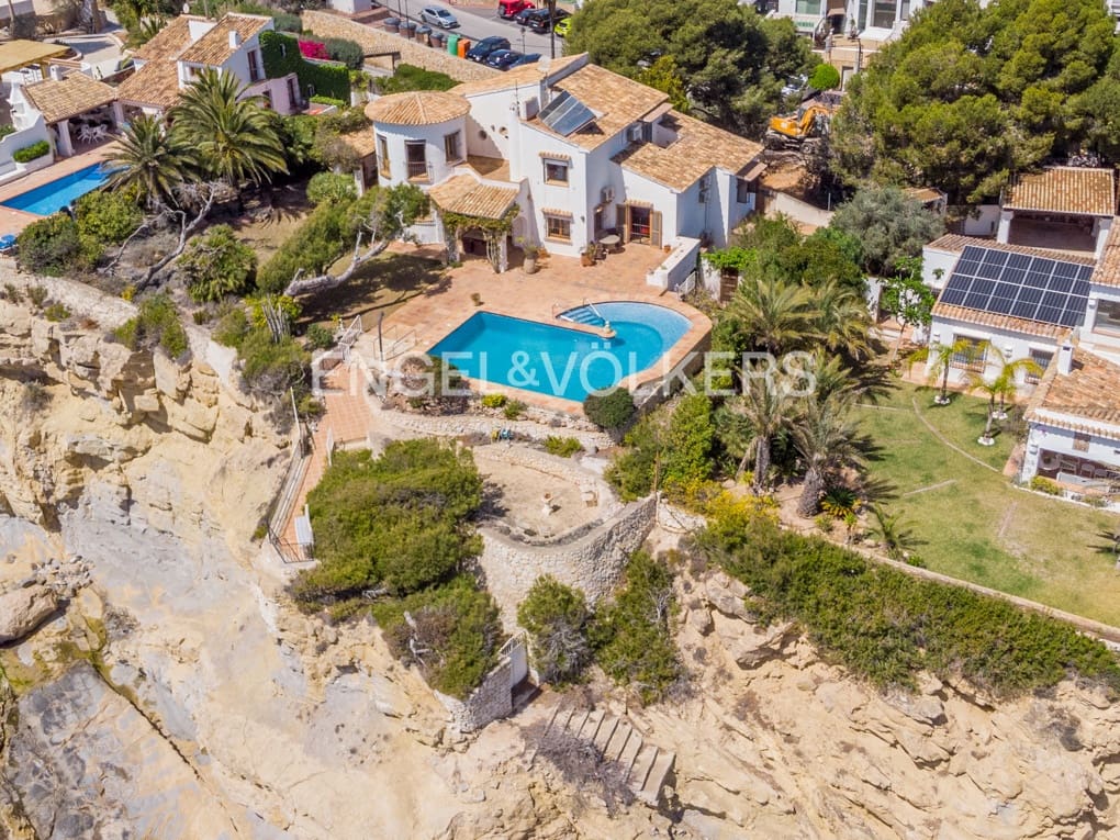 5 soverom Villa til salgs i Moraira med svømmebasseng garasje - € 3 550 000 (Ref: 9838466)
