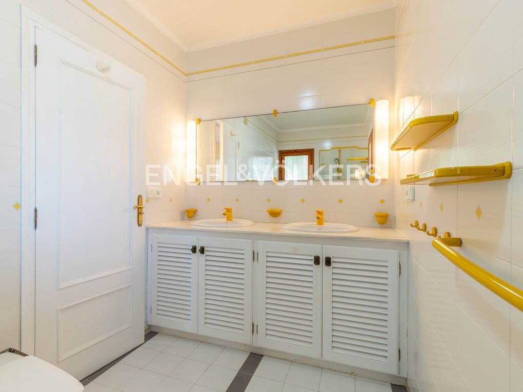 5 slaapkamer Villa te koop in Moraira met zwembad garage - € 3.550.000 (Ref: 9838466)