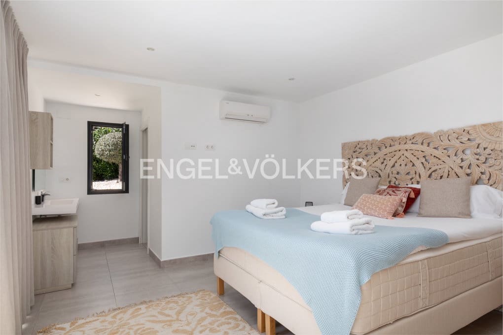 4 Zimmer Villa zu verkaufen in Moraira mit Pool Garage - 1.750.000 € (Ref: 9848182)