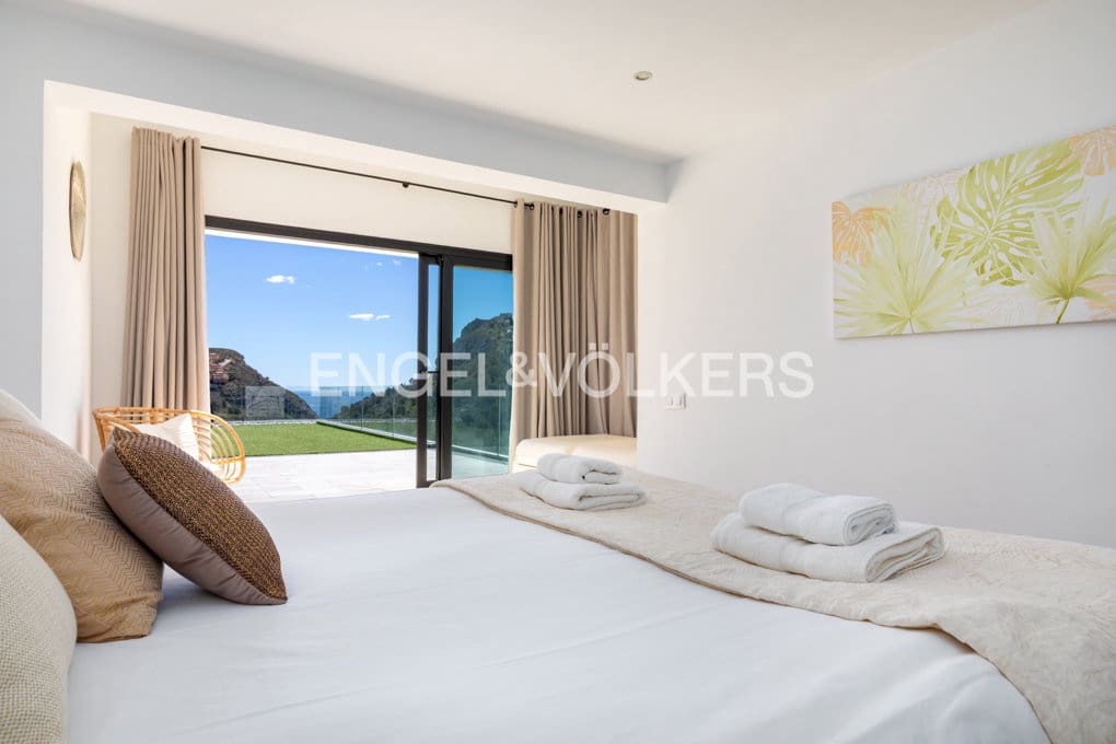 4 Zimmer Villa zu verkaufen in Moraira mit Pool Garage - 1.750.000 € (Ref: 9848182)