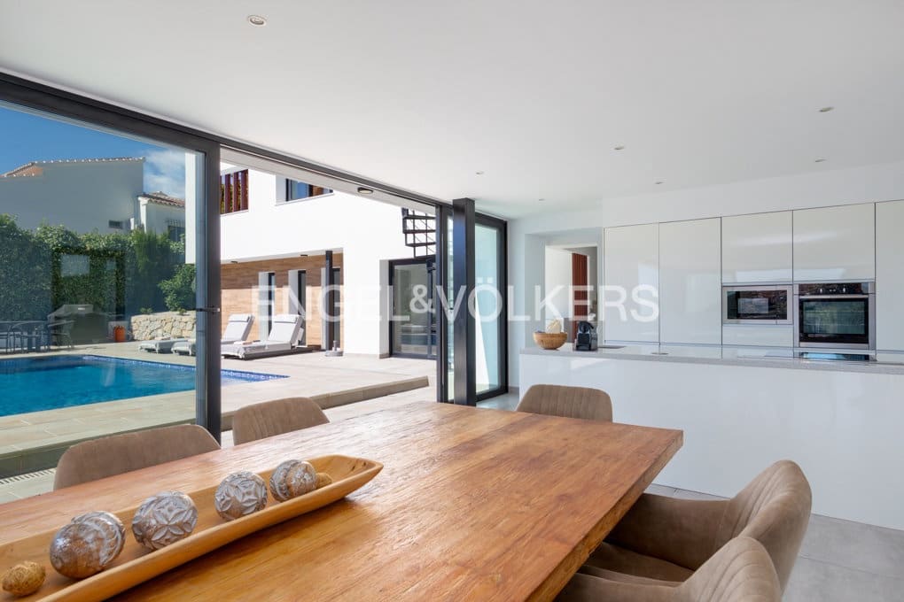 4 Zimmer Villa zu verkaufen in Moraira mit Pool Garage - 1.750.000 € (Ref: 9848182)