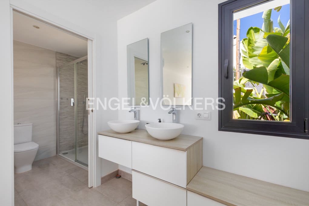 4 Zimmer Villa zu verkaufen in Moraira mit Pool Garage - 1.750.000 € (Ref: 9848182)