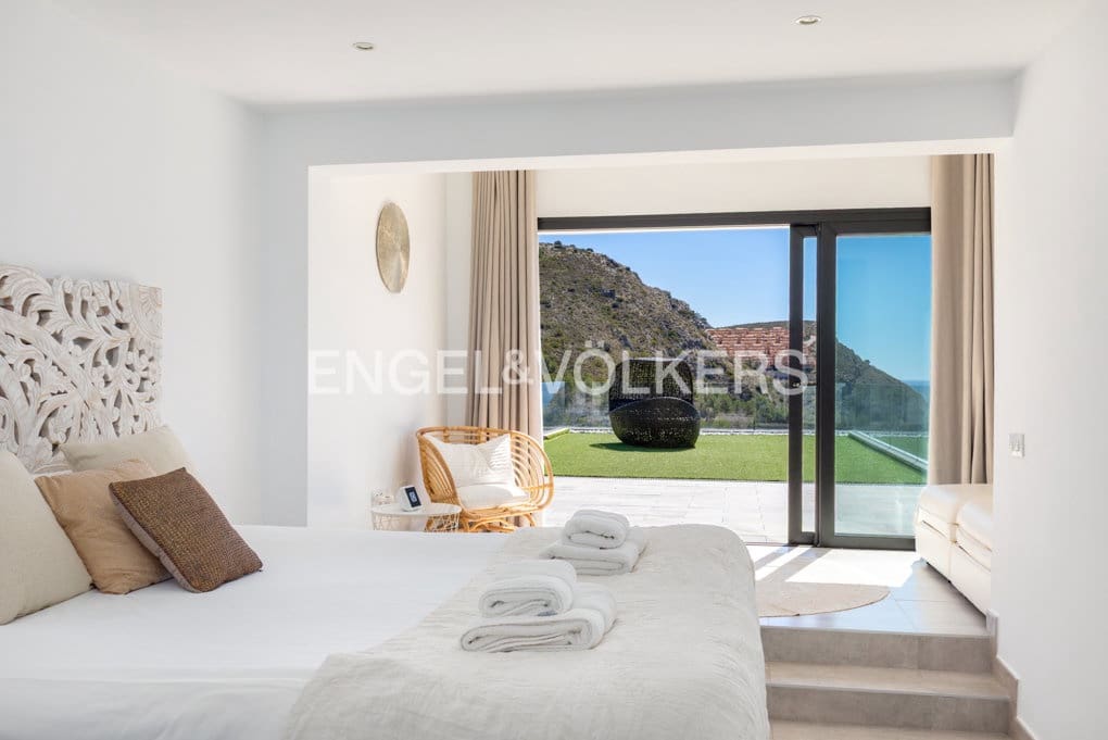 4 Zimmer Villa zu verkaufen in Moraira mit Pool Garage - 1.750.000 € (Ref: 9848182)