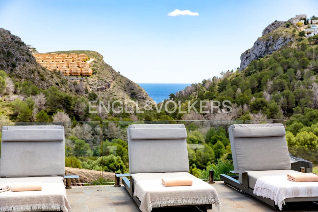 4 Zimmer Villa zu verkaufen in Moraira mit Pool Garage - 1.750.000 € (Ref: 9848182)