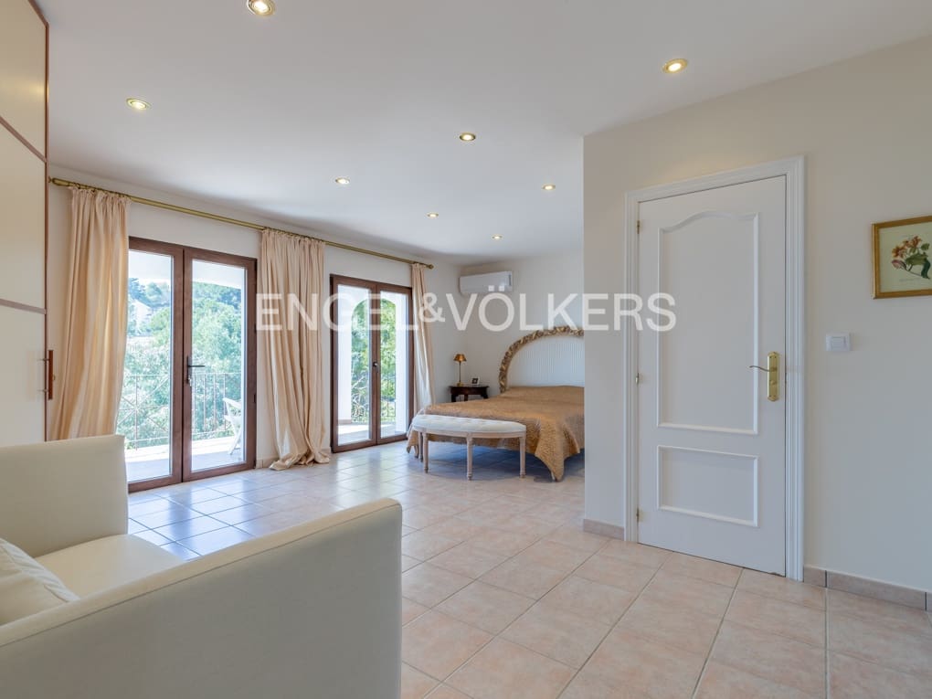 5 Zimmer Villa zu verkaufen in Altea mit Pool Garage - 1.900.000 € (Ref: 9850544)