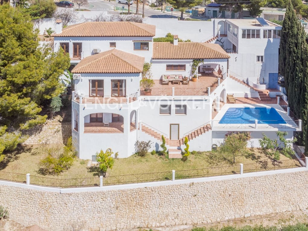 5 Zimmer Villa zu verkaufen in Altea mit Pool Garage - 1.900.000 € (Ref: 9850544)