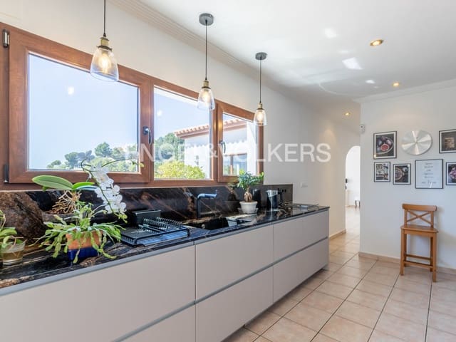 Chalet de 5 habitaciones en Altea en venta con piscina garaje - 1.650.000 € (Ref: 9850544)