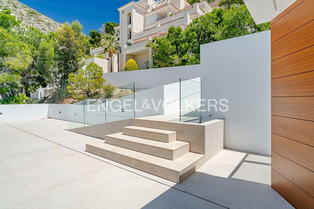 4 sypialnia Willa na sprzedaż w Altea z basenem garażem - 2 500 000 € (Ref: 9872464)