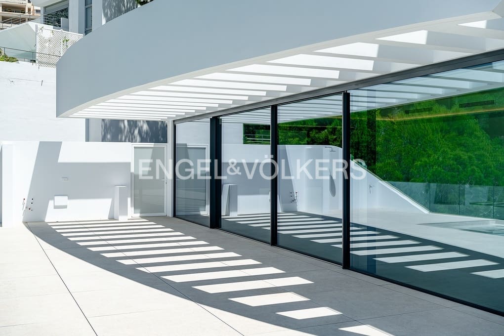 4 sypialnia Willa na sprzedaż w Altea z basenem garażem - 2 500 000 € (Ref: 9872464)