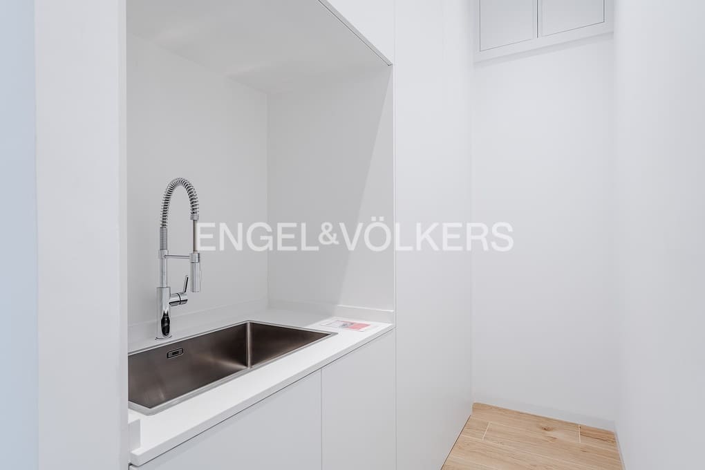 4 sypialnia Willa na sprzedaż w Altea z basenem garażem - 2 500 000 € (Ref: 9872464)