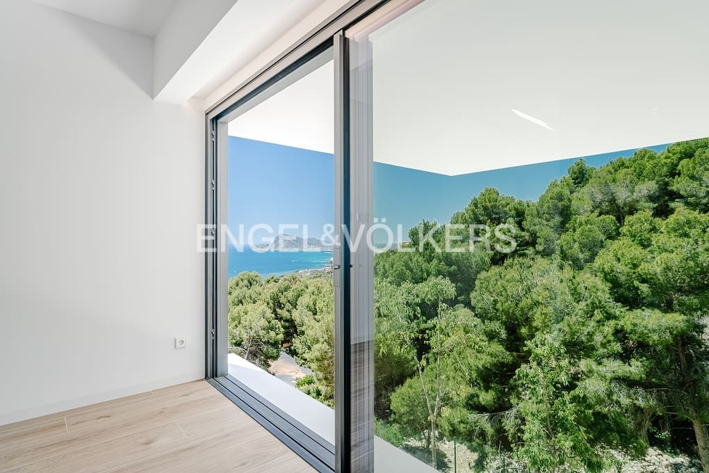 4 sypialnia Willa na sprzedaż w Altea z basenem garażem - 2 500 000 € (Ref: 9872464)