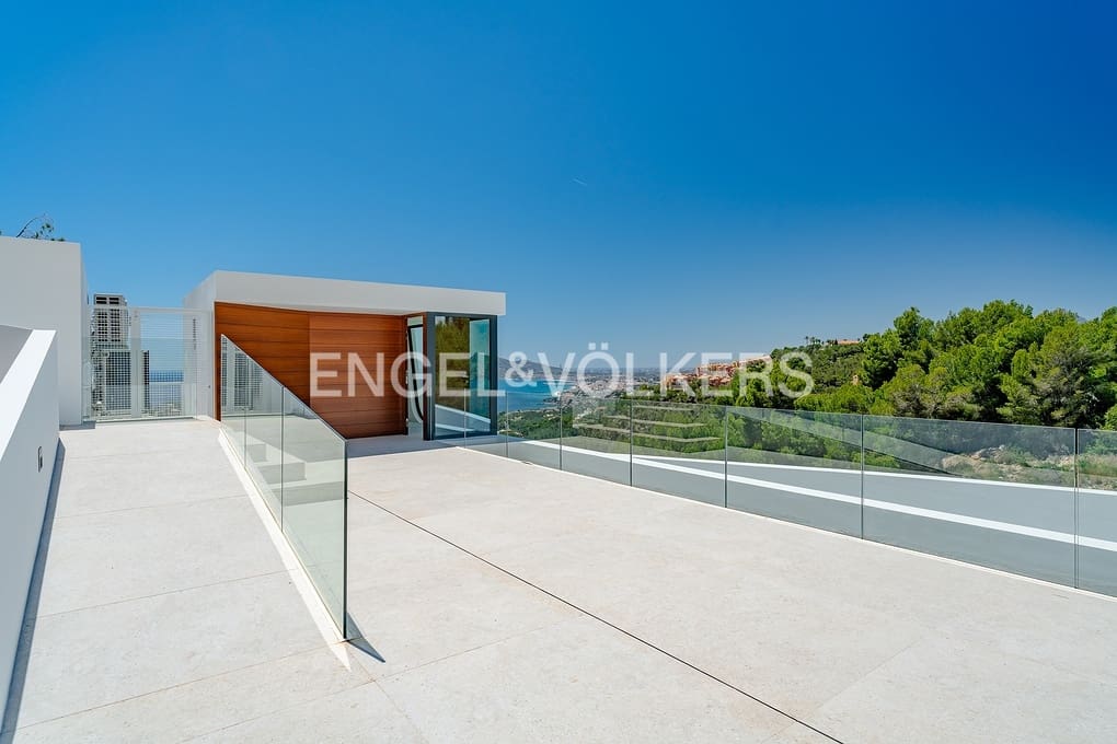 4 sypialnia Willa na sprzedaż w Altea z basenem garażem - 2 500 000 € (Ref: 9872464)