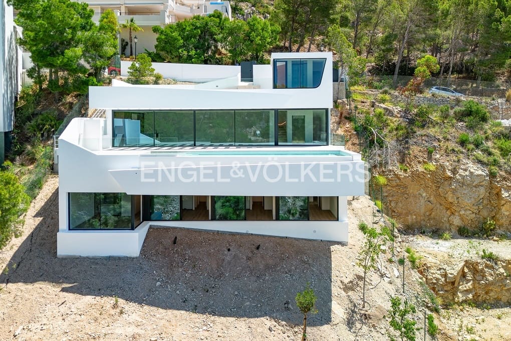 4 sypialnia Willa na sprzedaż w Altea z basenem garażem - 2 500 000 € (Ref: 9872464)