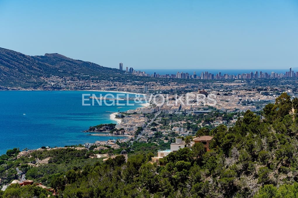 4 sypialnia Willa na sprzedaż w Altea z basenem garażem - 2 500 000 € (Ref: 9872464)