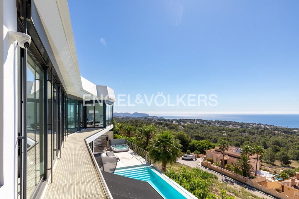 4 sypialnia Willa na sprzedaż w Calpe / Calp z basenem garażem - 3 995 000 € (Ref: 9874311)