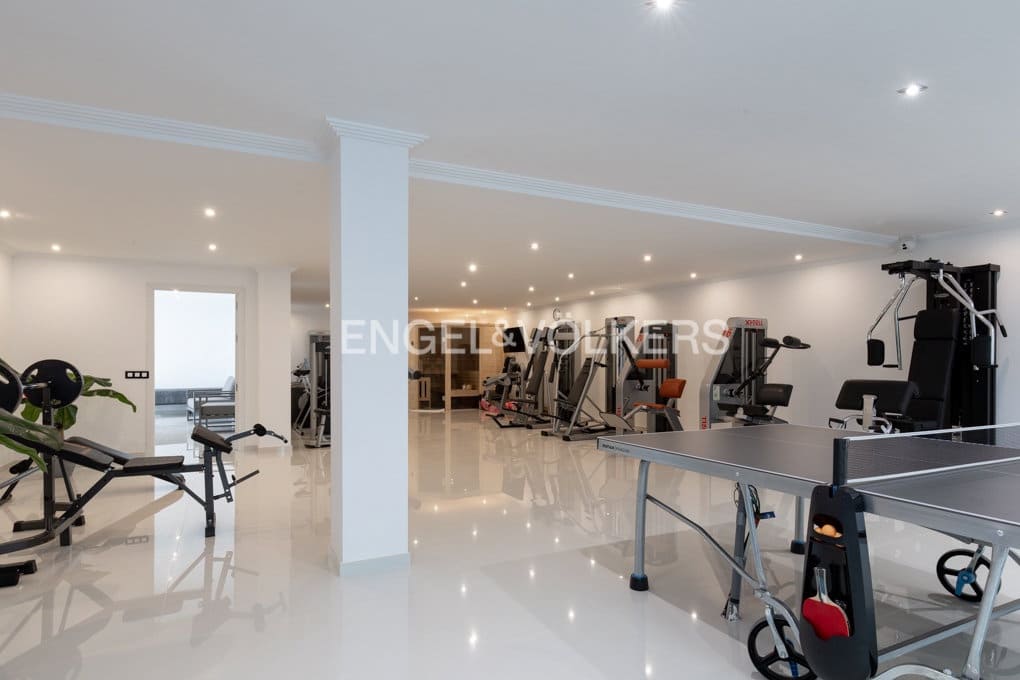 4 sypialnia Willa na sprzedaż w Calpe / Calp z basenem garażem - 3 995 000 € (Ref: 9874311)