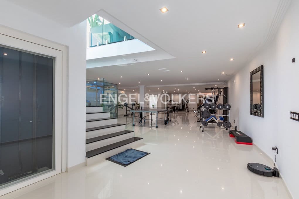 4 sypialnia Willa na sprzedaż w Calpe / Calp z basenem garażem - 3 995 000 € (Ref: 9874311)