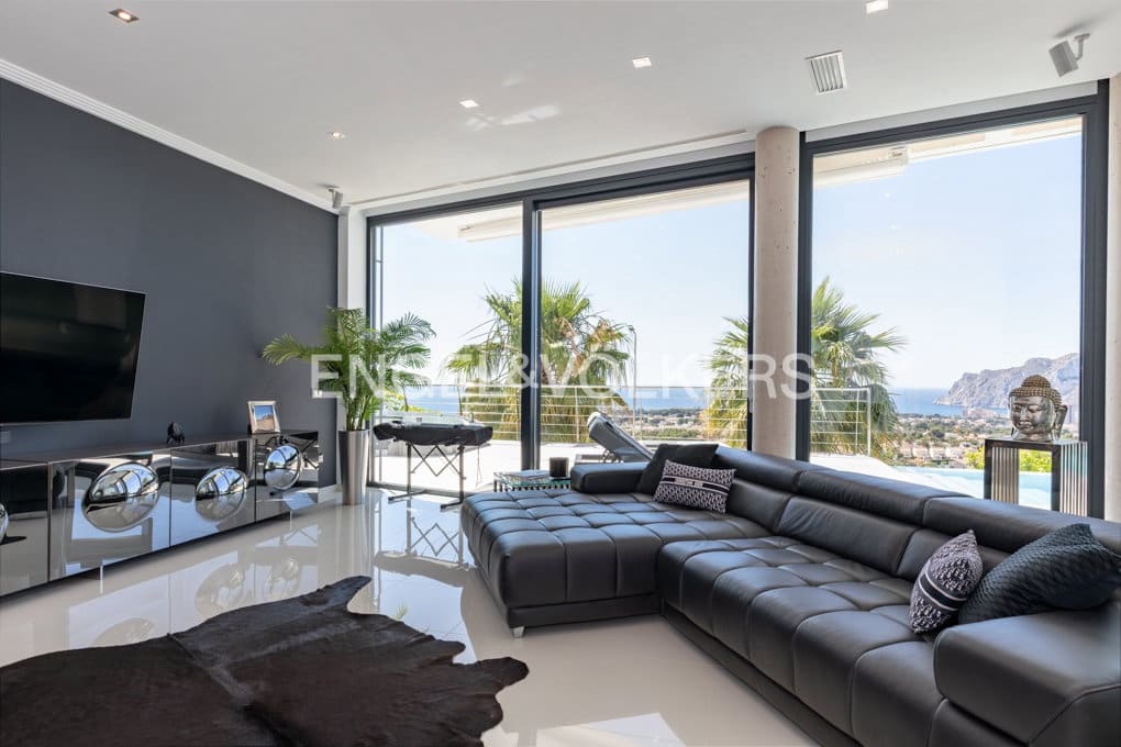 4 sypialnia Willa na sprzedaż w Calpe / Calp z basenem garażem - 3 995 000 € (Ref: 9874311)