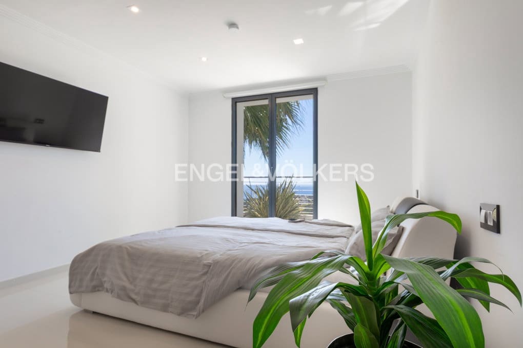 4 sypialnia Willa na sprzedaż w Calpe / Calp z basenem garażem - 3 995 000 € (Ref: 9874311)