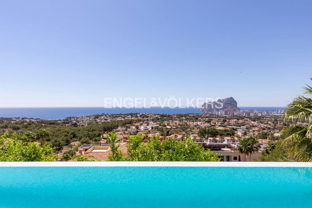 4 sypialnia Willa na sprzedaż w Calpe / Calp z basenem garażem - 3 995 000 € (Ref: 9874311)