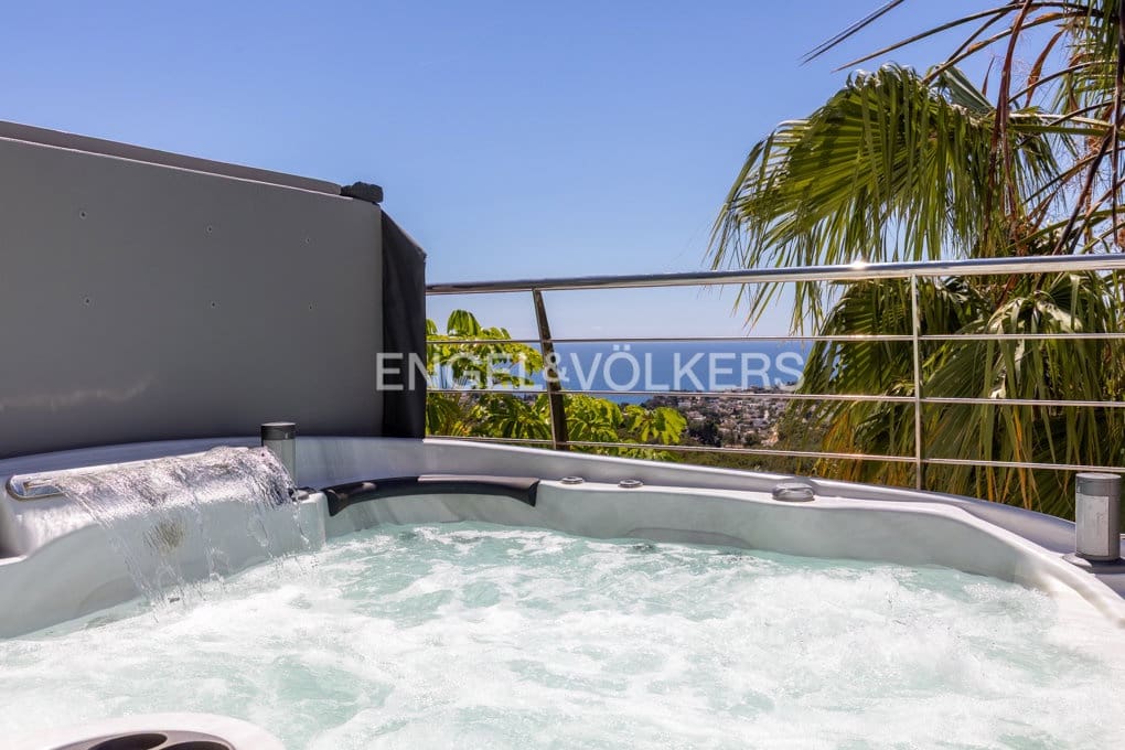 4 sypialnia Willa na sprzedaż w Calpe / Calp z basenem garażem - 3 995 000 € (Ref: 9874311)