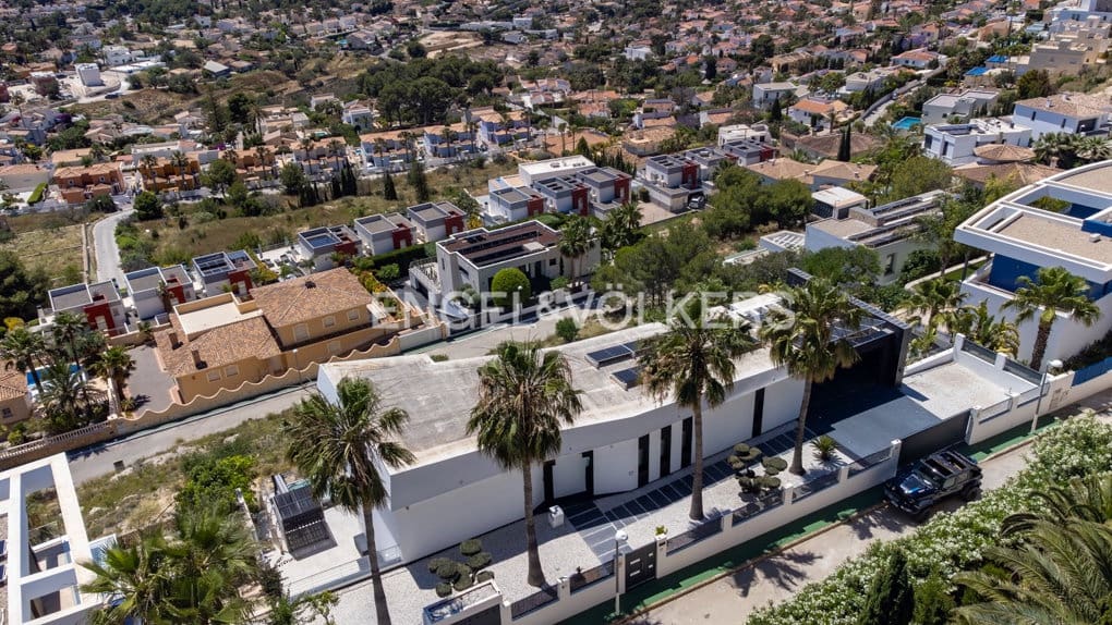 4 sypialnia Willa na sprzedaż w Calpe / Calp z basenem garażem - 3 995 000 € (Ref: 9874311)