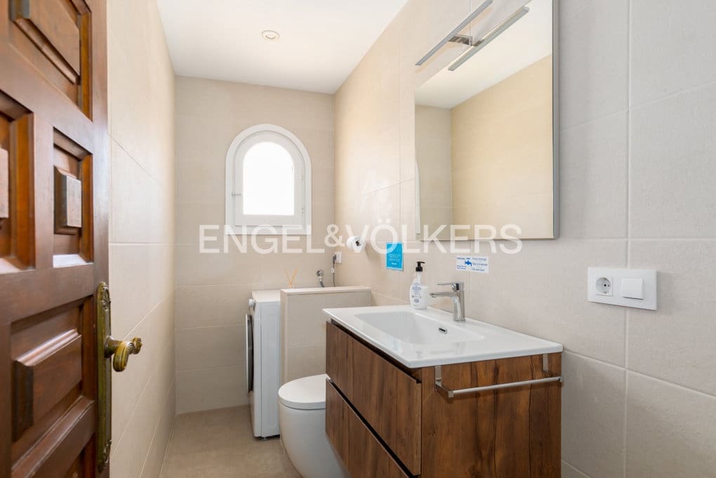 8 sovrum Villa till salu i Benissa med pool garage - 1 249 000 € (Ref: 9912000)