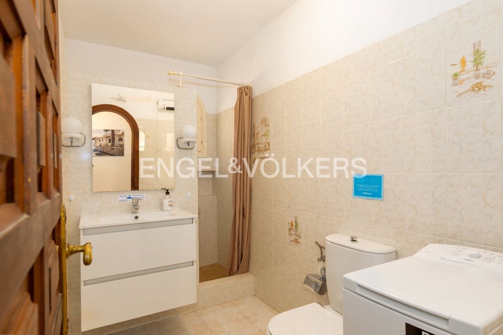 8 sovrum Villa till salu i Benissa med pool garage - 1 249 000 € (Ref: 9912000)