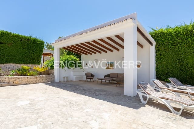 8 Zimmer Villa zu verkaufen in Benissa mit Pool Garage - 1.249.000 € (Ref: 9912000)