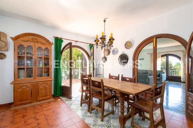 8 Zimmer Villa zu verkaufen in Benissa mit Pool Garage - 1.249.000 € (Ref: 9912000)