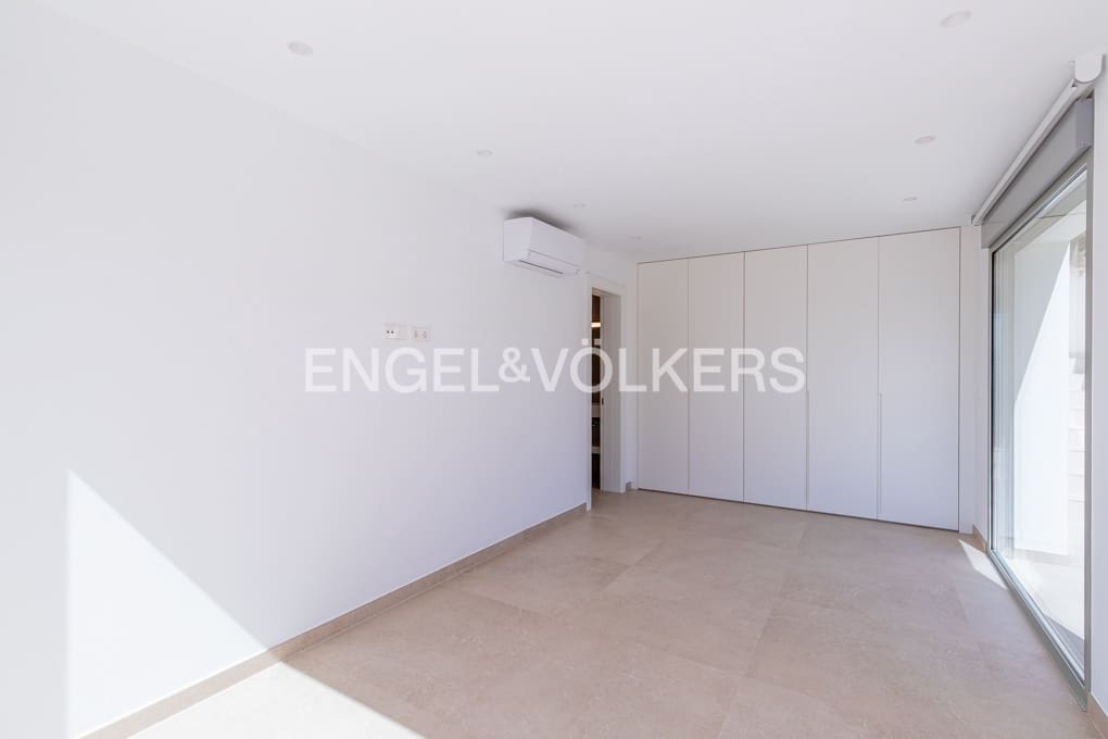 4 soveværelse Villa til salg i Cumbre del Sol med swimmingpool garage - € 1.499.000 (Ref: 9914888)