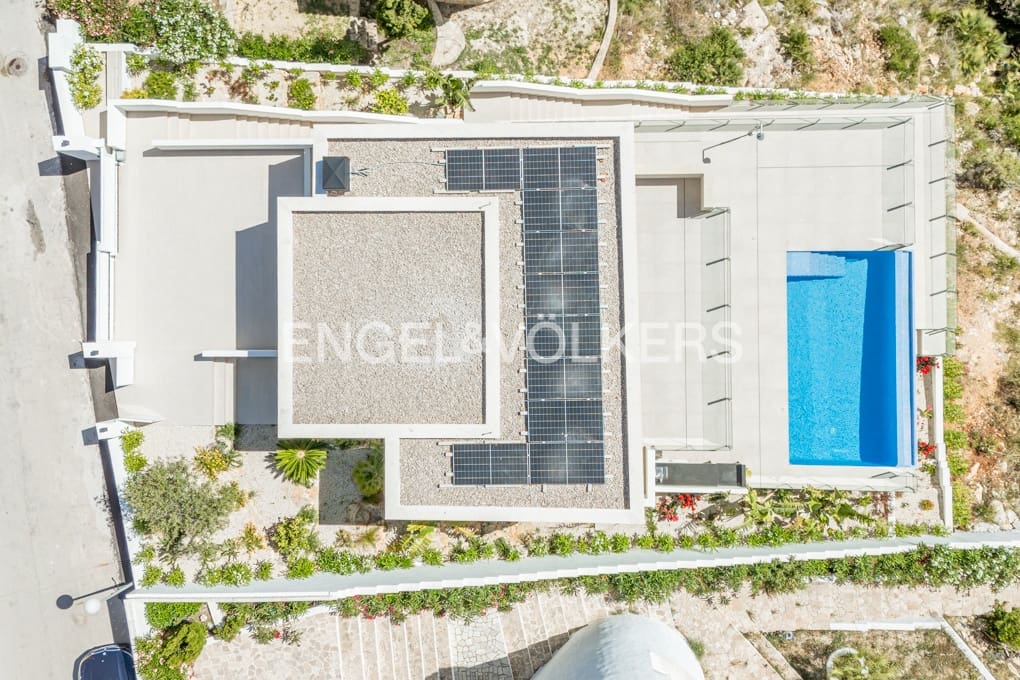 4 soveværelse Villa til salg i Cumbre del Sol med swimmingpool garage - € 1.499.000 (Ref: 9914888)