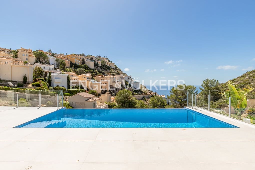 4 Zimmer Villa zu verkaufen in Benitachell / Benitatxell mit Pool Garage - 1.499.000 € (Ref: 9914888)
