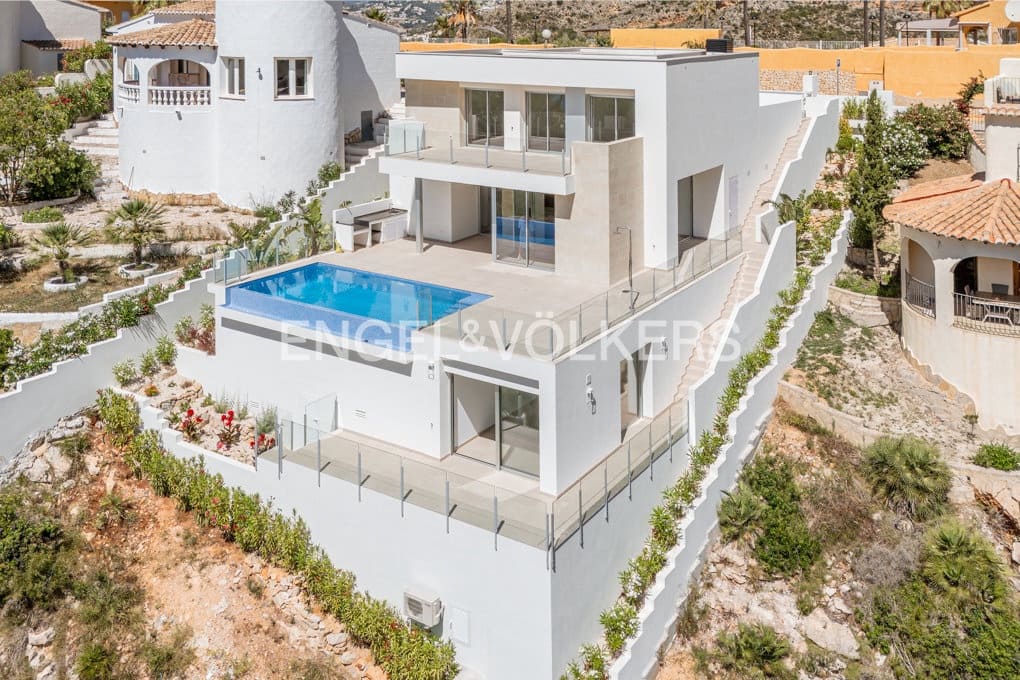 4 Zimmer Villa zu verkaufen in Benitachell / Benitatxell mit Pool Garage - 1.499.000 € (Ref: 9914888)
