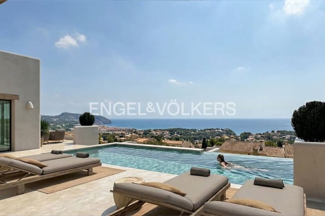 4 slaapkamer Villa te koop in El Portet - Pla de Mar, Teulada-Moraira met zwembad garage - € 2.790.000 (Ref: 9926334)