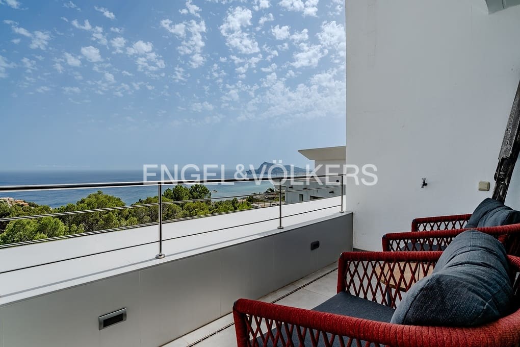 5 sypialnia Dom szeregowy na sprzedaż w Altea z basenem garażem - 1 400 000 € (Ref: 9926499)