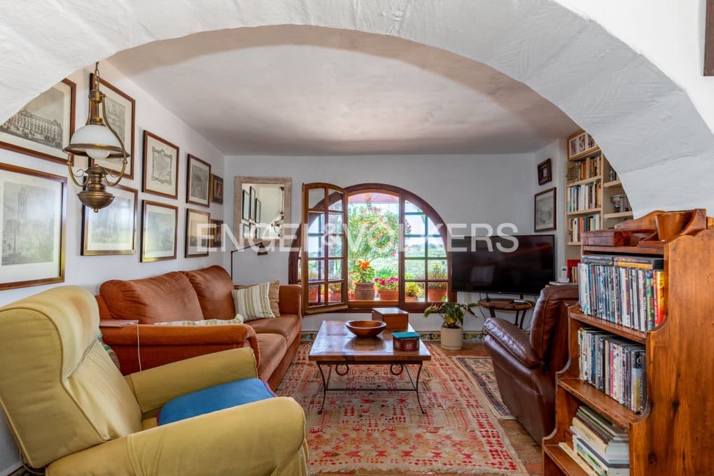 8 bedroom Finca/Country House for sale in Teulada with pool garage - € 1,600,000 (Ref: 9928253)