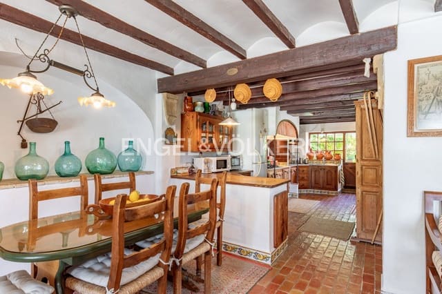8 soveværelse Finca/Landehus til salg i Teulada Pueblo, Teulada-Moraira med swimmingpool garage - € 1.600.000 (Ref: 9928253)